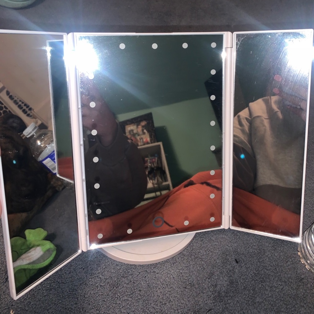 Mirror - Picture 2 of 4